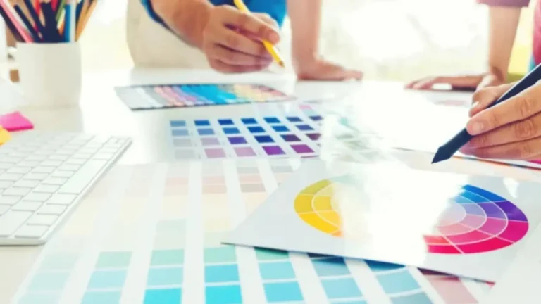 Yelram Studio Graphique : identité visuelle, branding et design print